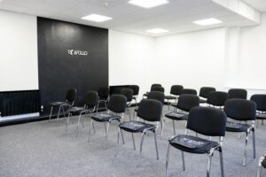 English classes in Dublin with Apollo