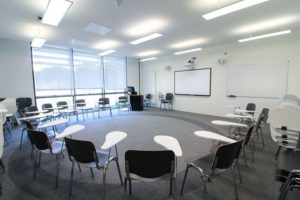 Salle de classe séjour jeune Dublin