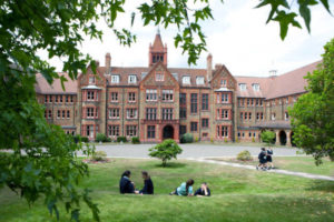 Immersion linguistique jeune en campus