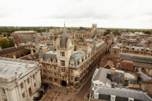 Immersion jeune en campus à Cambridge