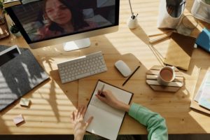 Apprentissage d'une langue en ligne