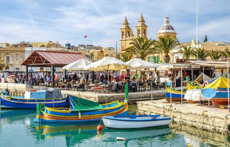 Séjour linguistique à Malte — La Valette et la mer Méditerranée